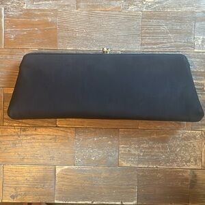 Vintage Harry Levine Fabric Frame Clutch🖤